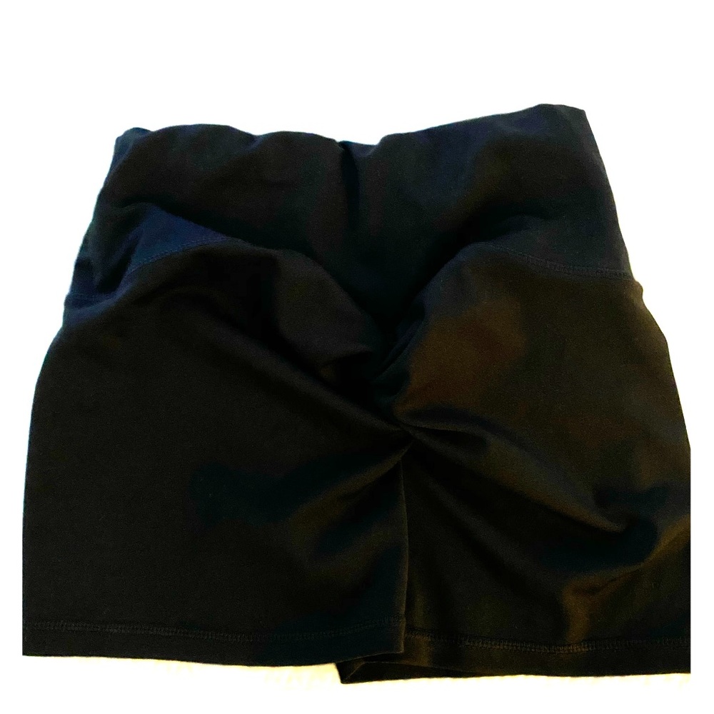 High waist scrunch bum shorts